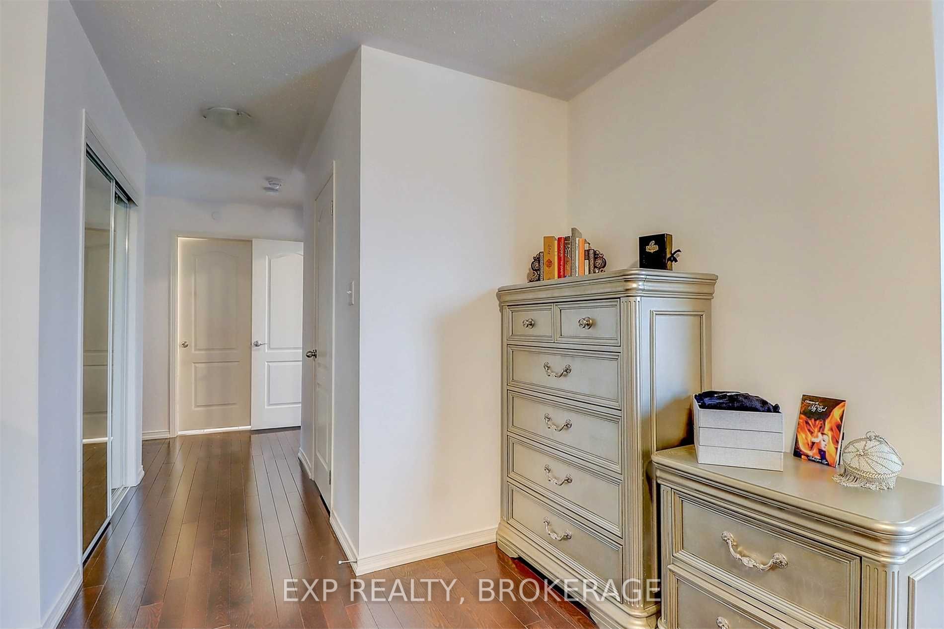 Listing E5900389 - Large Photo # 28