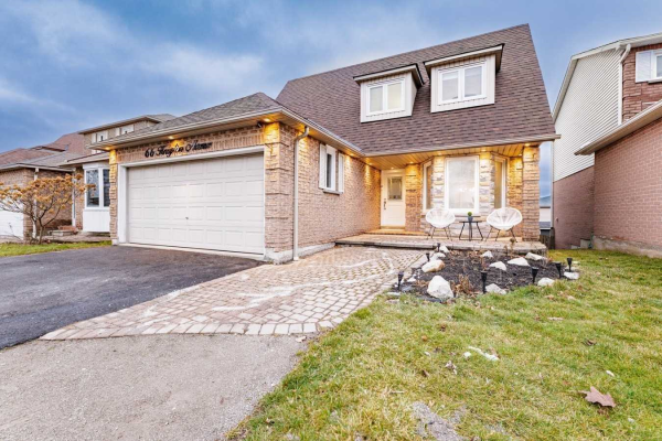 66 Knapton Ave, Ajax