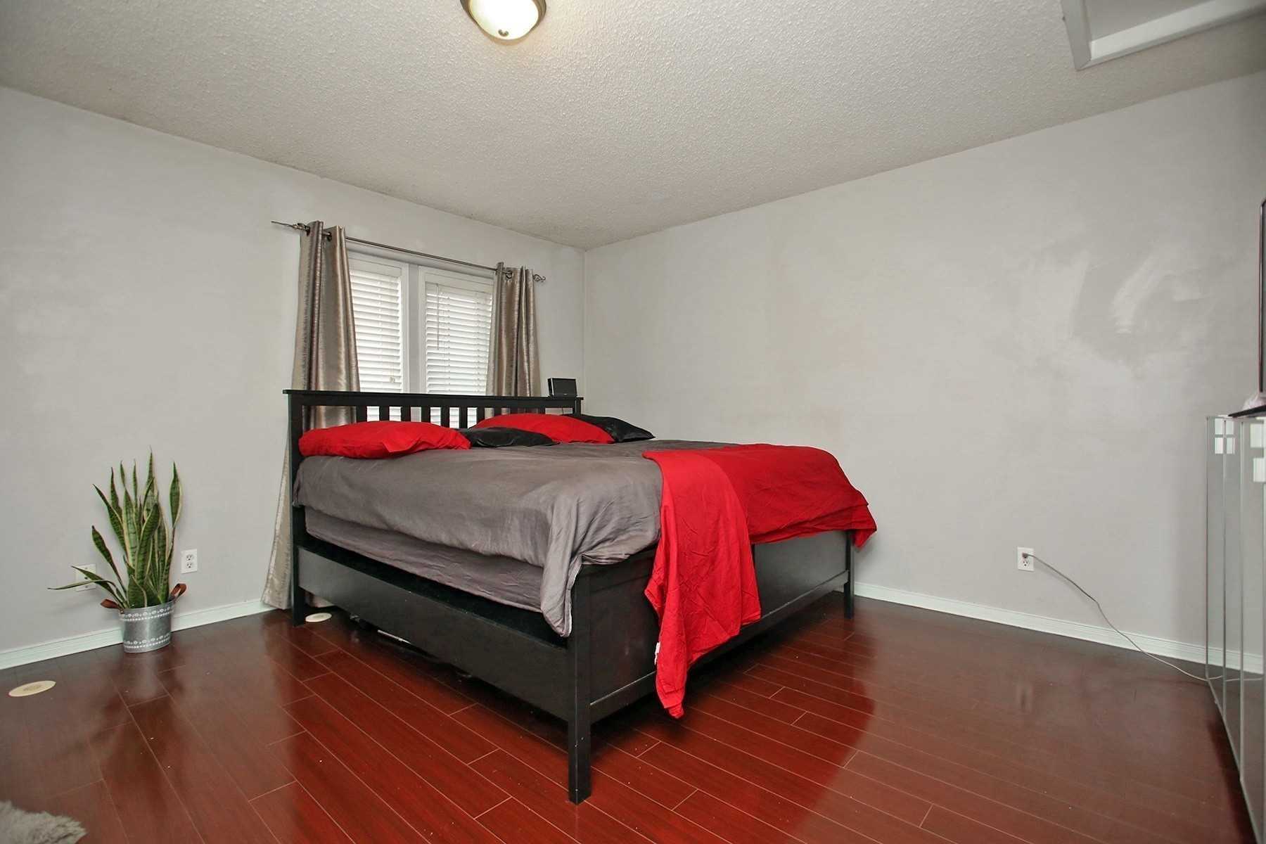 Listing E5905603 - Large Photo # 19