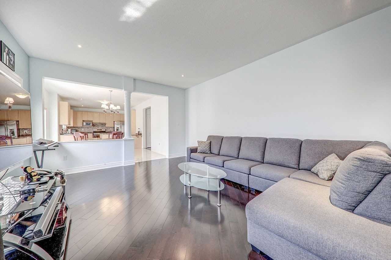 9 Weston Cres