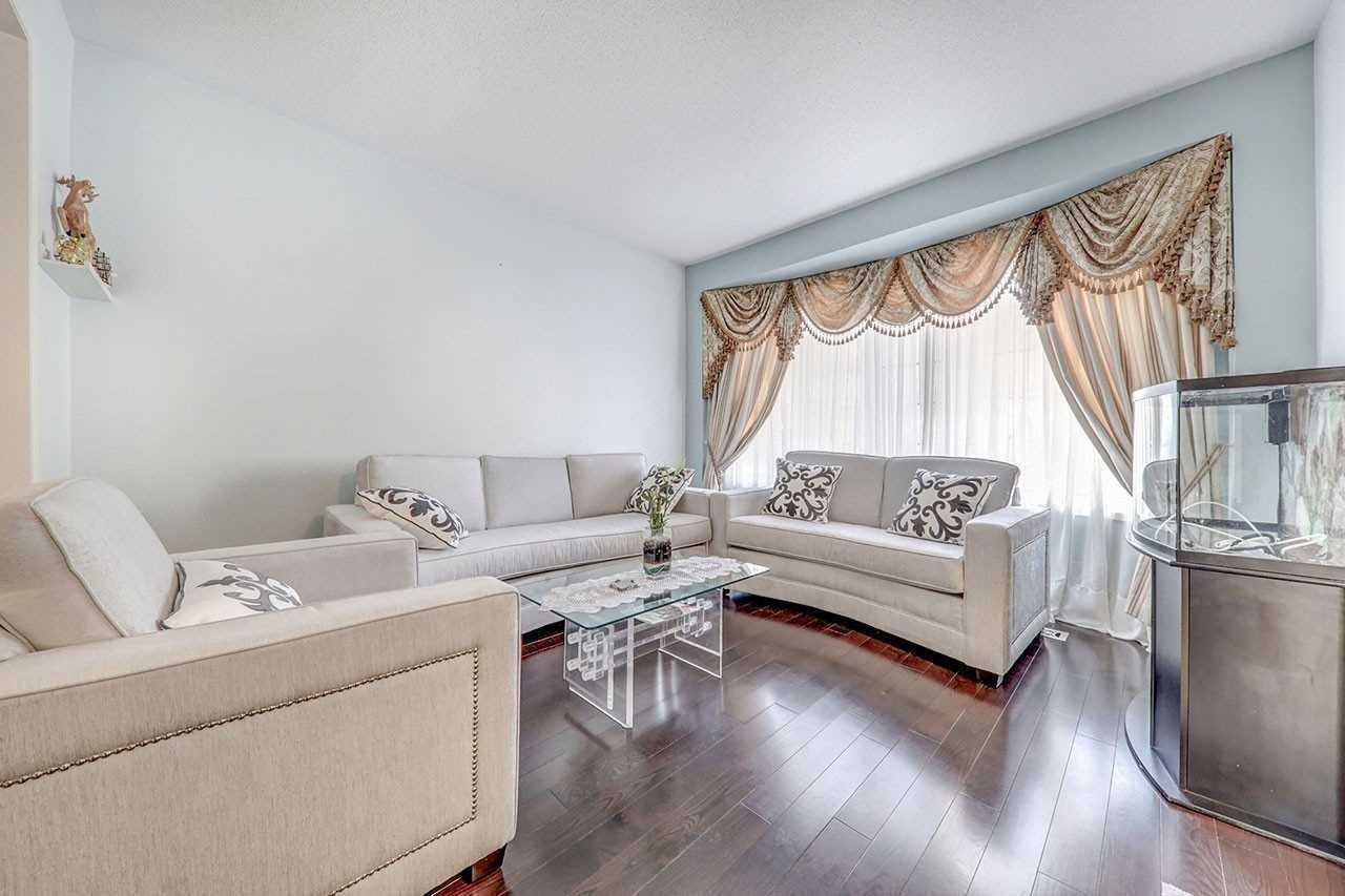 9 Weston Cres