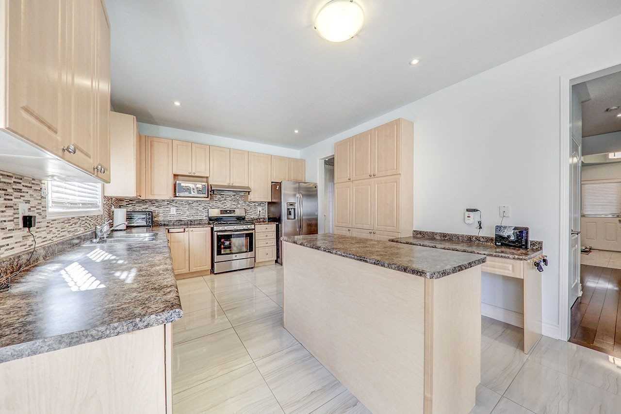 9 Weston Cres