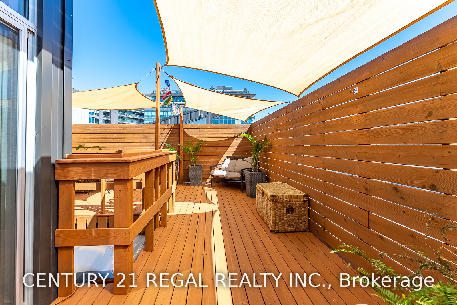 1173 Dundas St E, #236