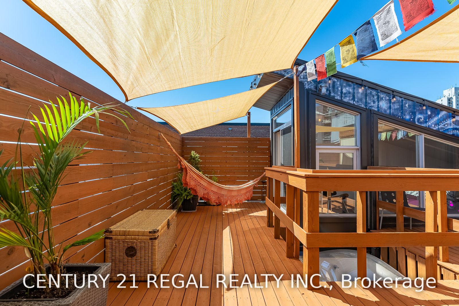 1173 Dundas St E, #236