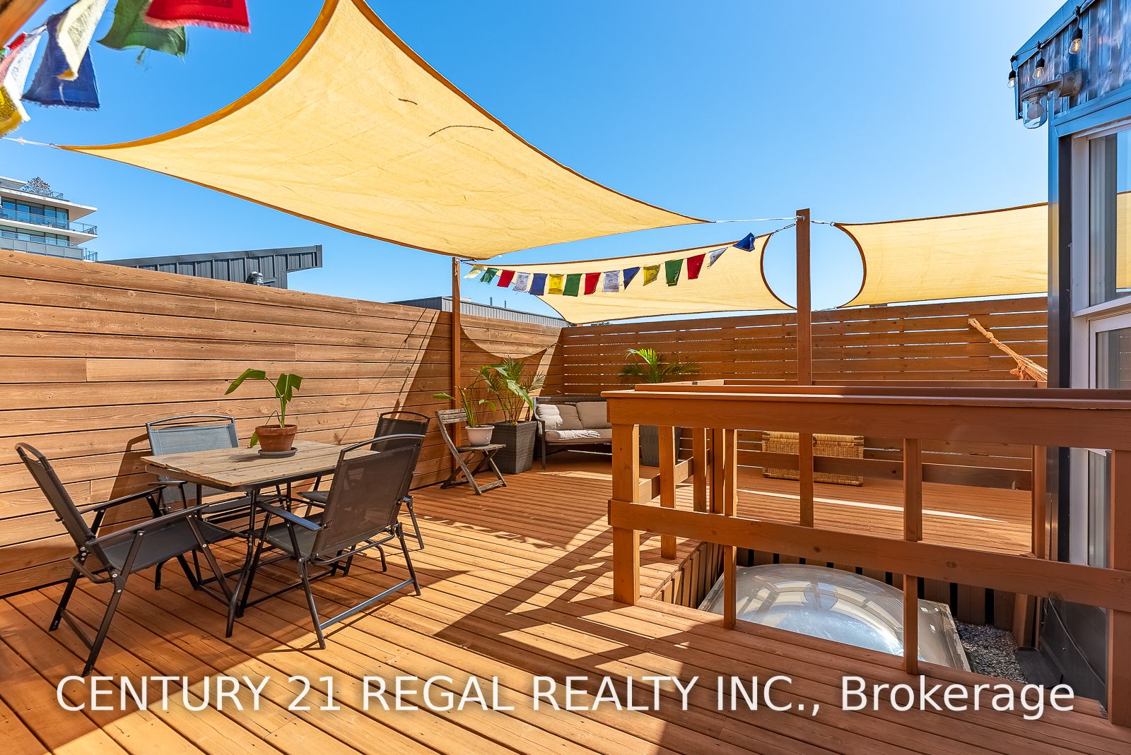 1173 Dundas St E, #236