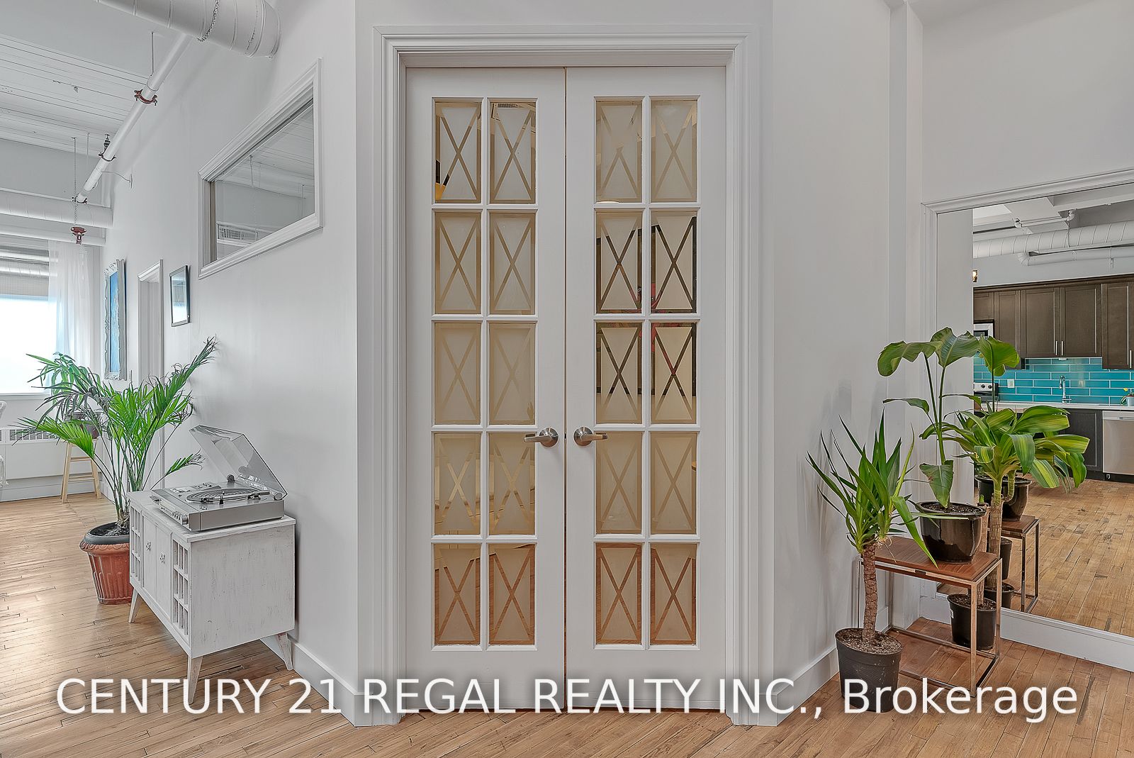 1173 Dundas St E, #236