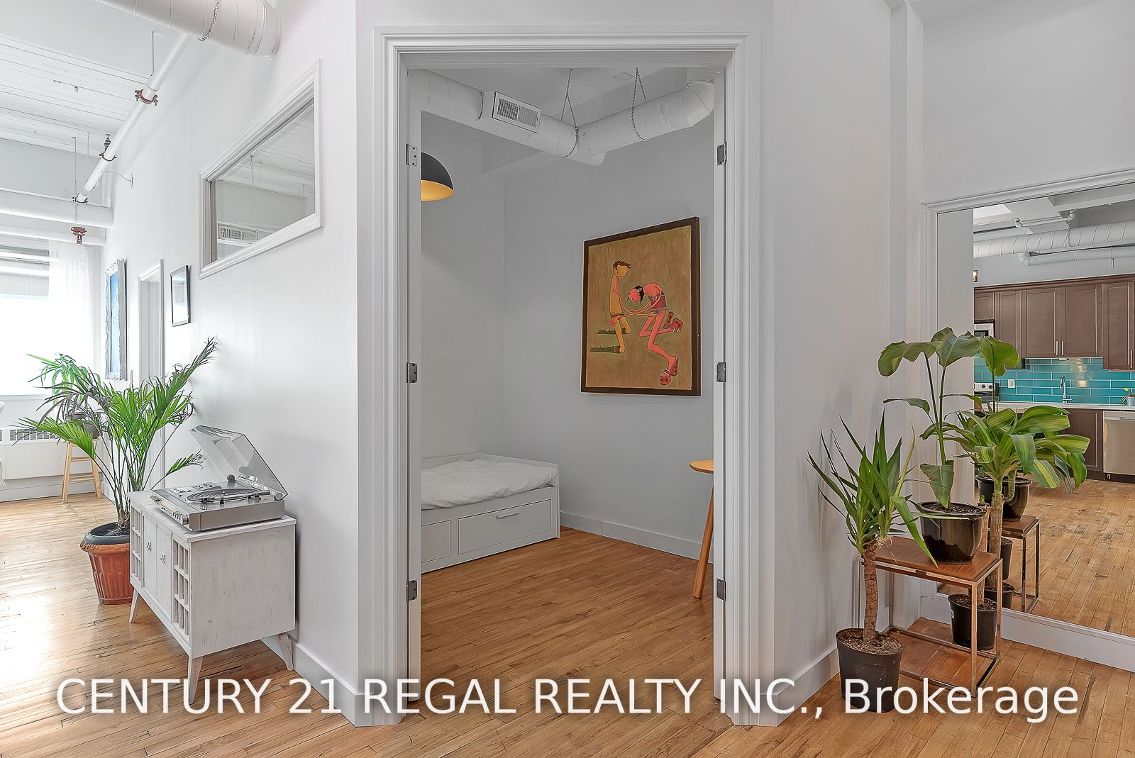 1173 Dundas St E, #236