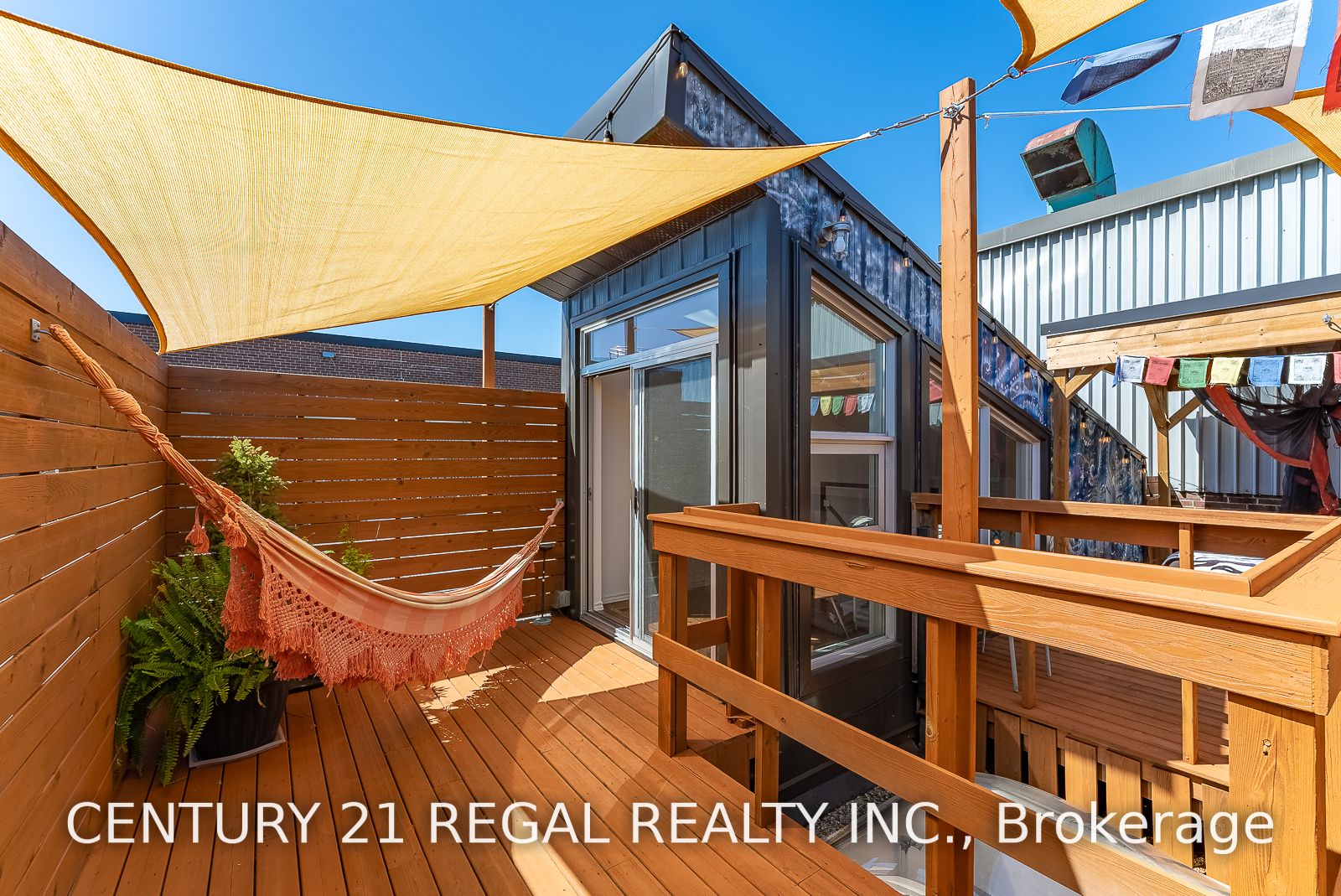 1173 Dundas St E, #236