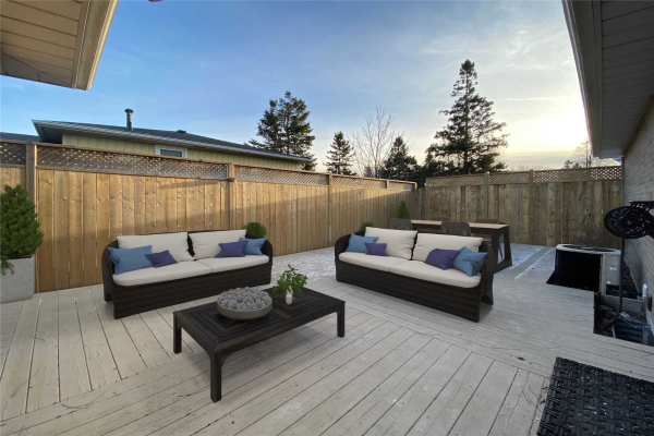 33 Lawrie Rd, Ajax