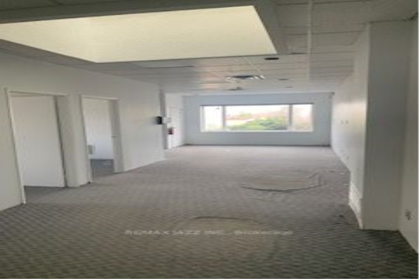 650 Lakeridge Rd S, Ajax