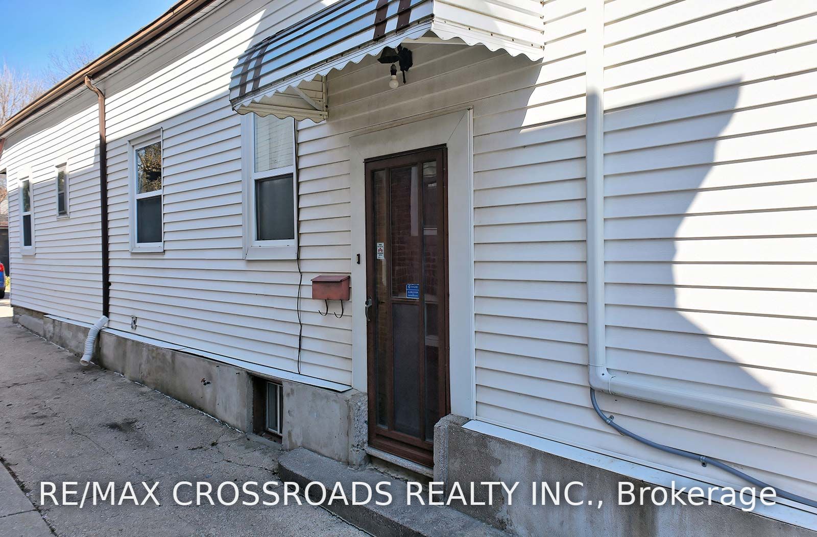 160 King Edward Ave