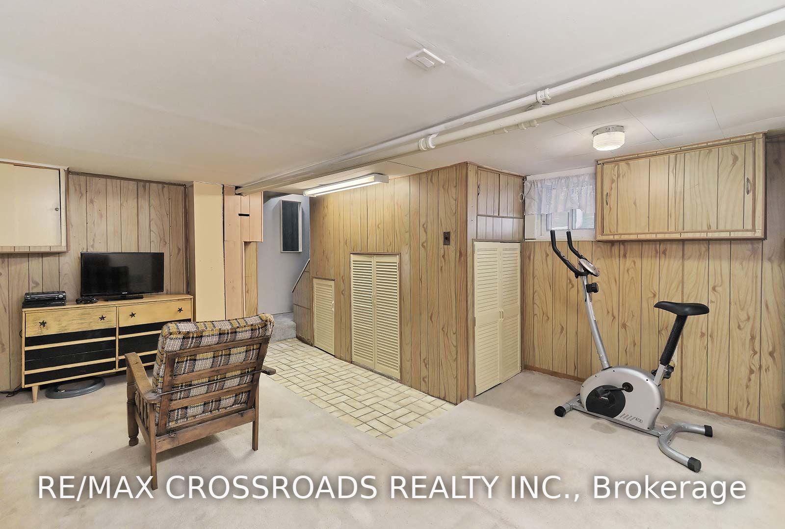 160 King Edward Ave