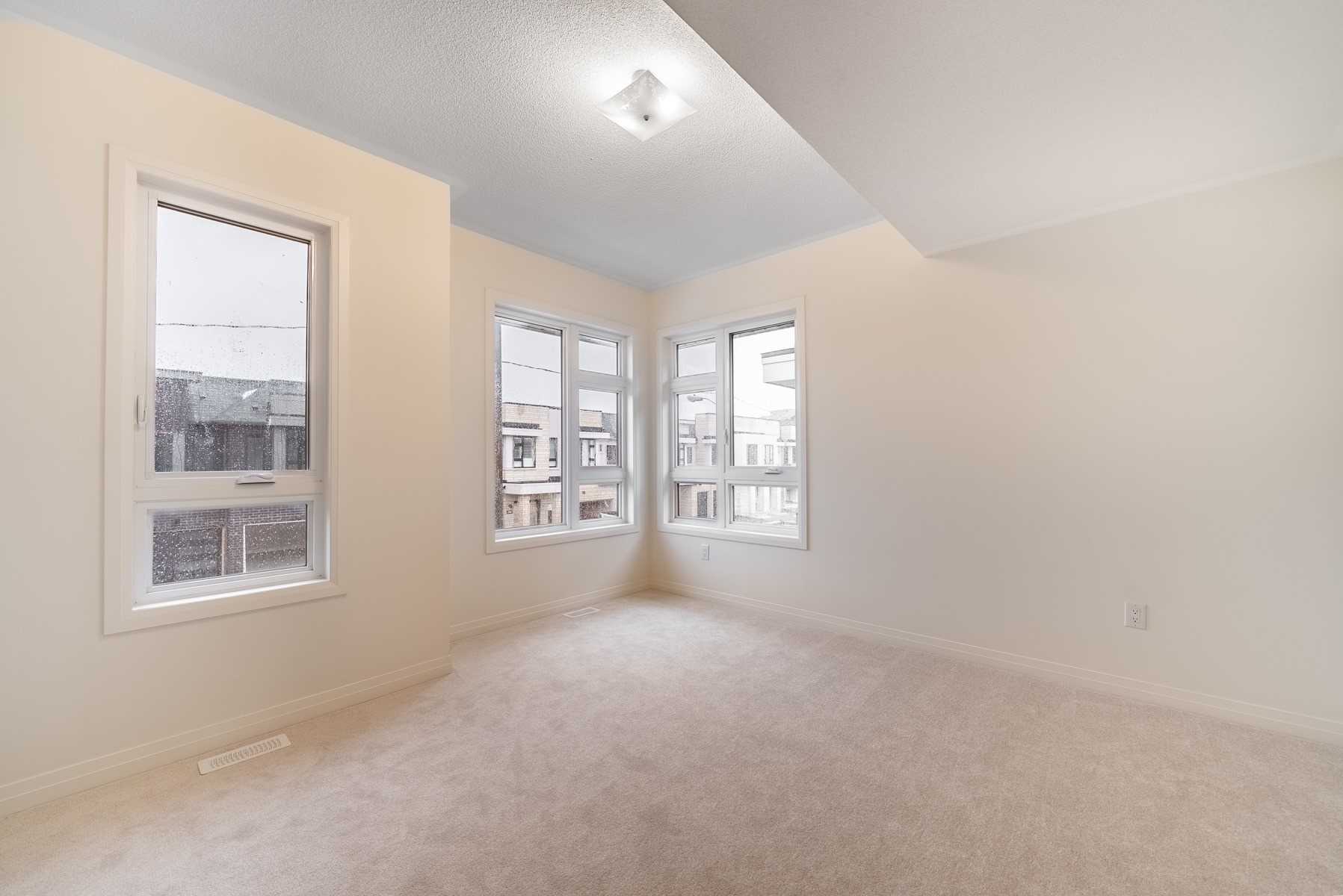Listing E5912503 - Large Photo # 14