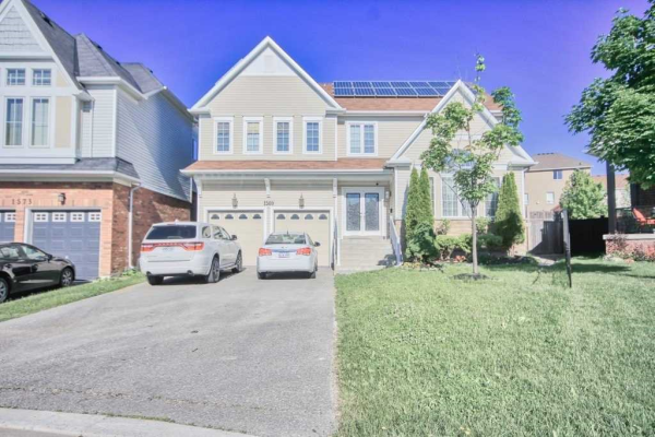 1569 Docking Crt, Oshawa
