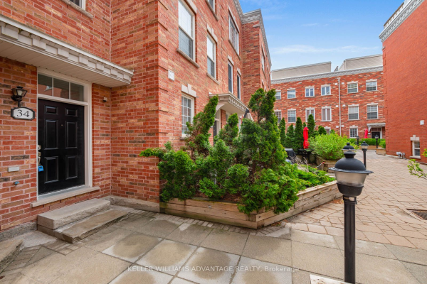 34 Fairhead Mews, Toronto