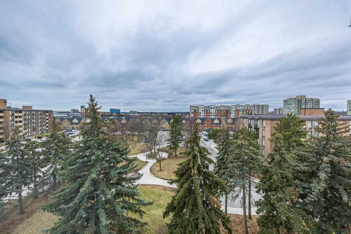 #606 - 1535 Diefenbaker Crt, Pickering