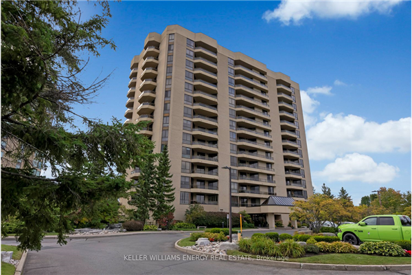 900 Wilson Rd N, Oshawa