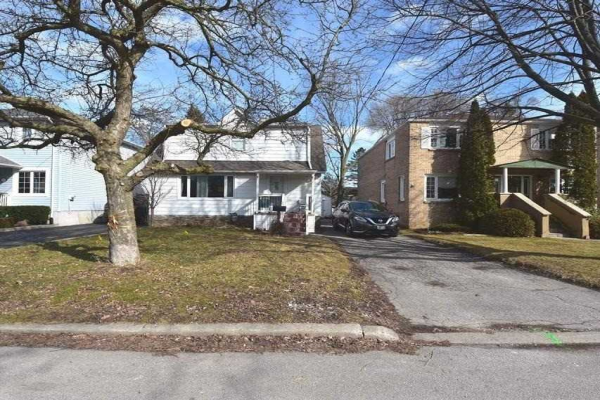 89 Gradwell Dr, Toronto