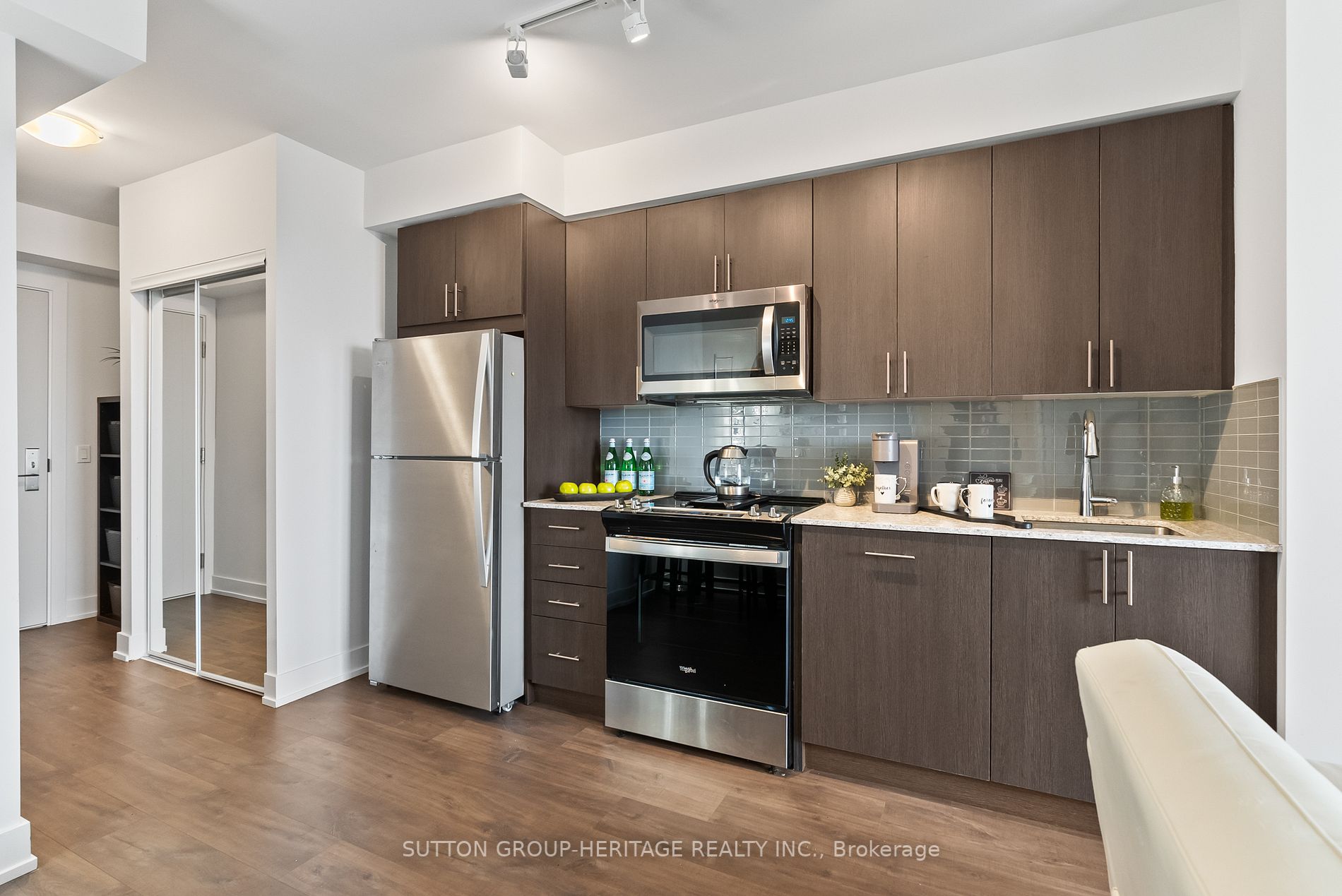 #2218 - 2550 Simcoe St N, Oshawa