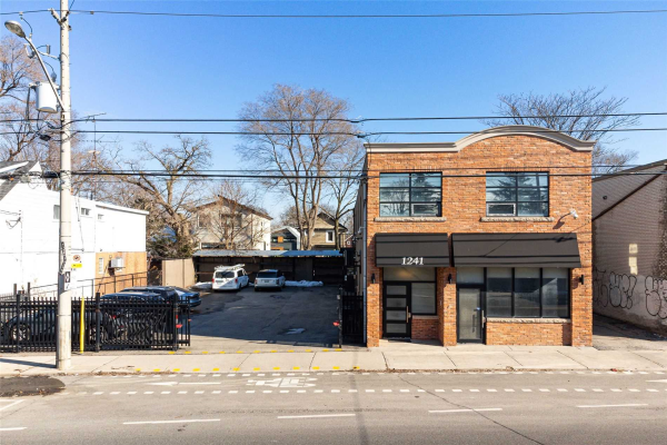 1241 Woodbine Ave, Toronto