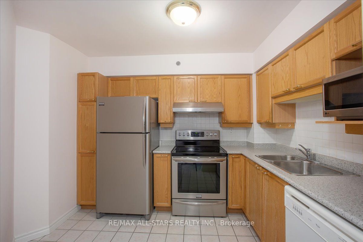 115 Bonis Ave, #413