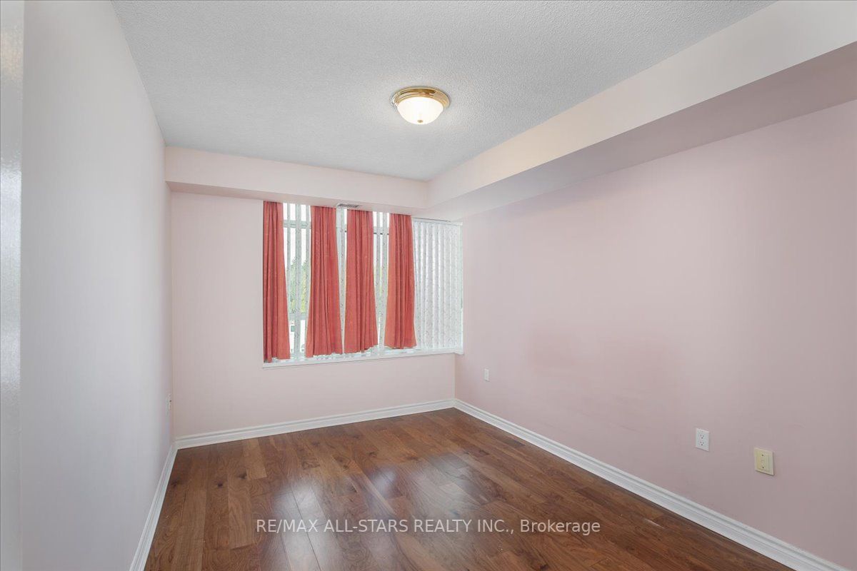 115 Bonis Ave, #413