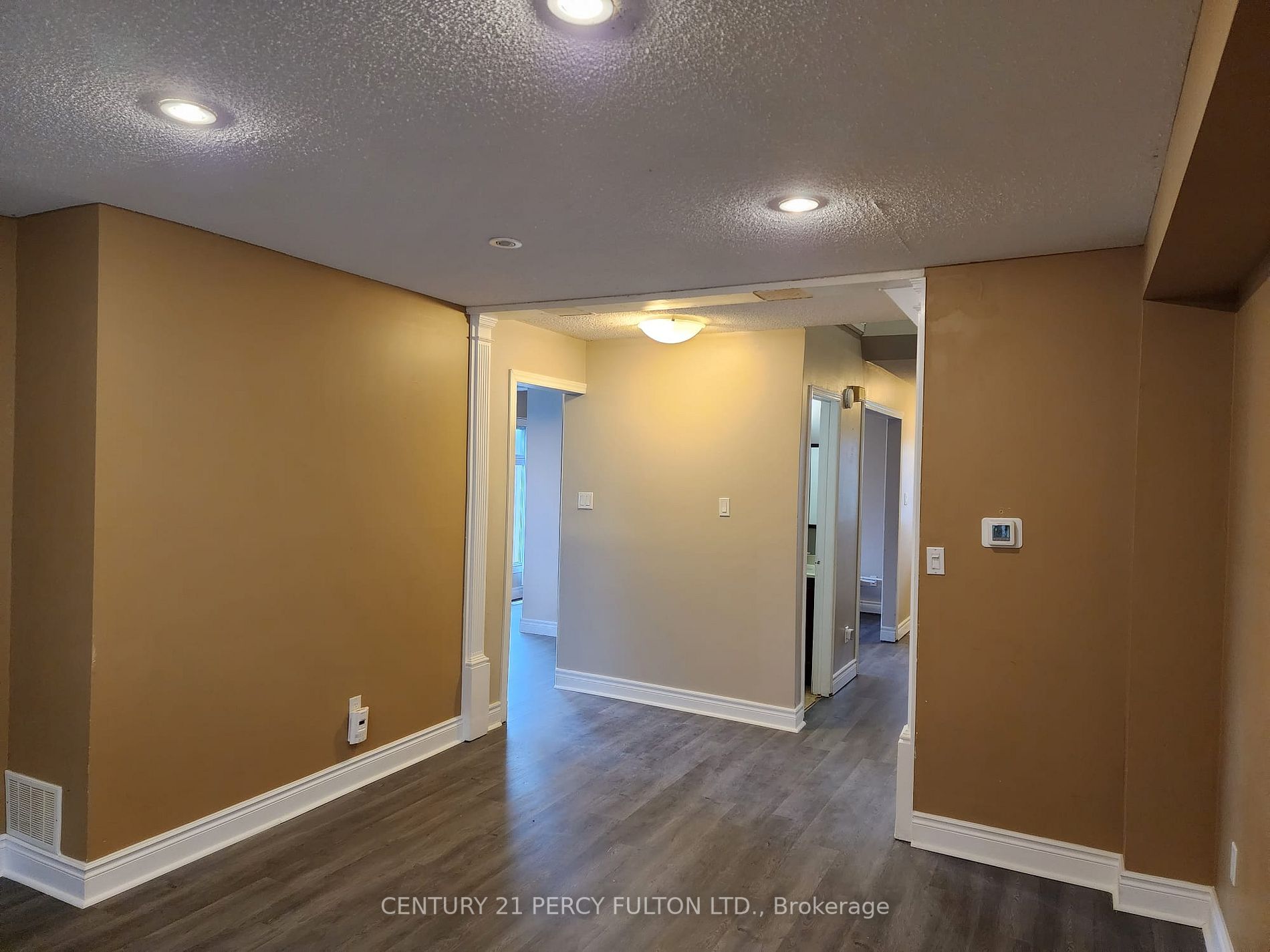 38 Gilmour Dr
