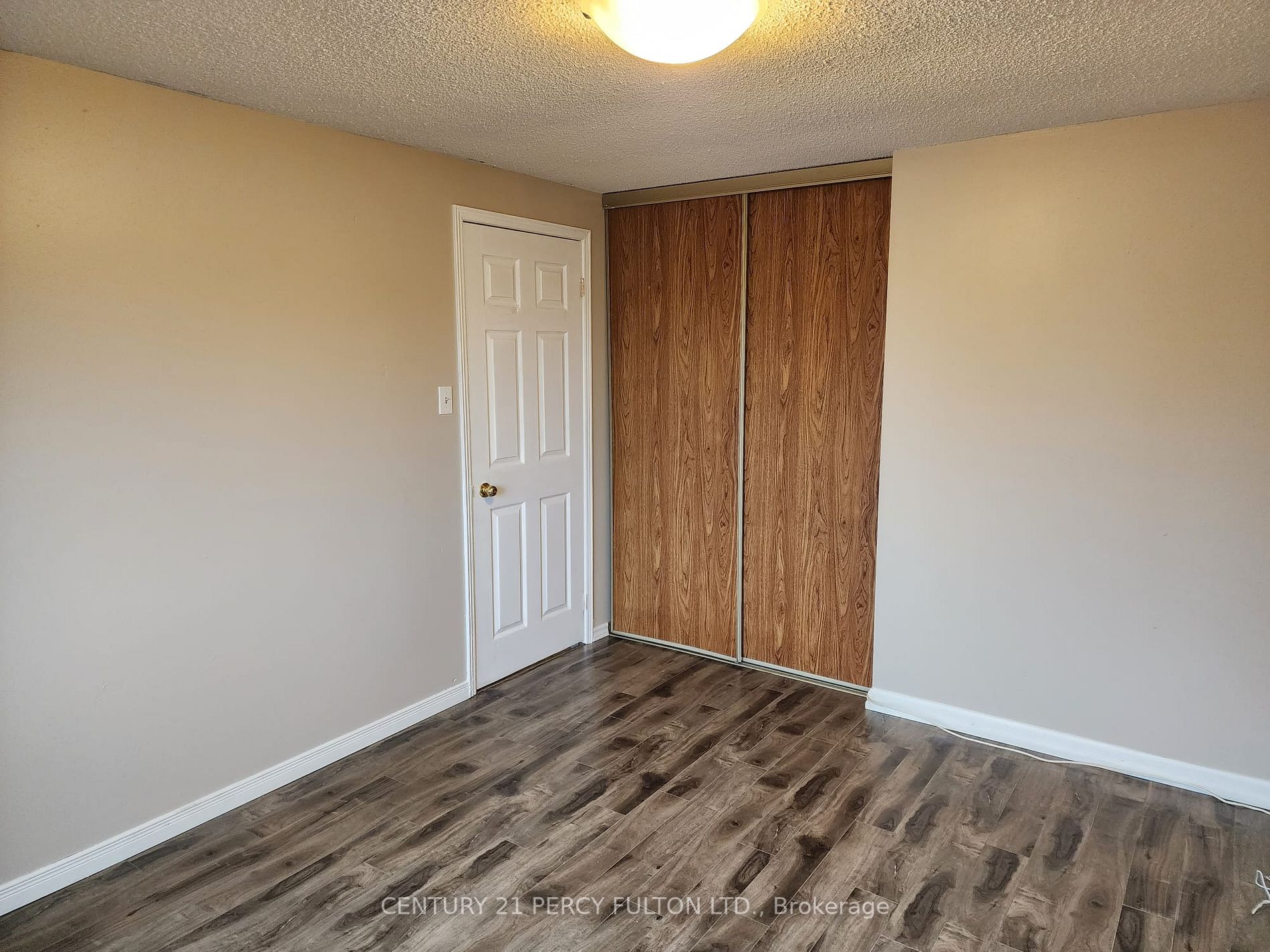 38 Gilmour Dr