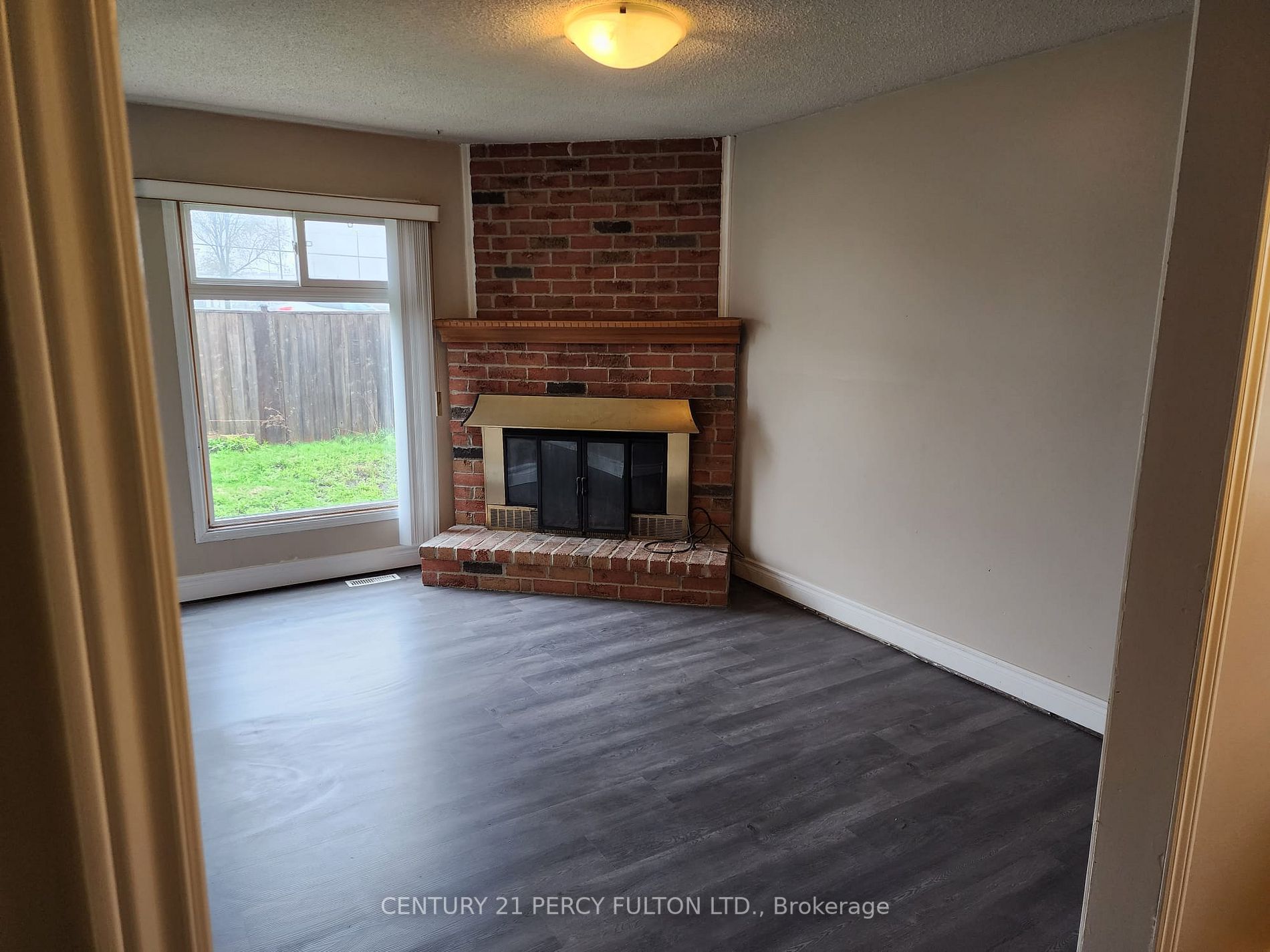38 Gilmour Dr