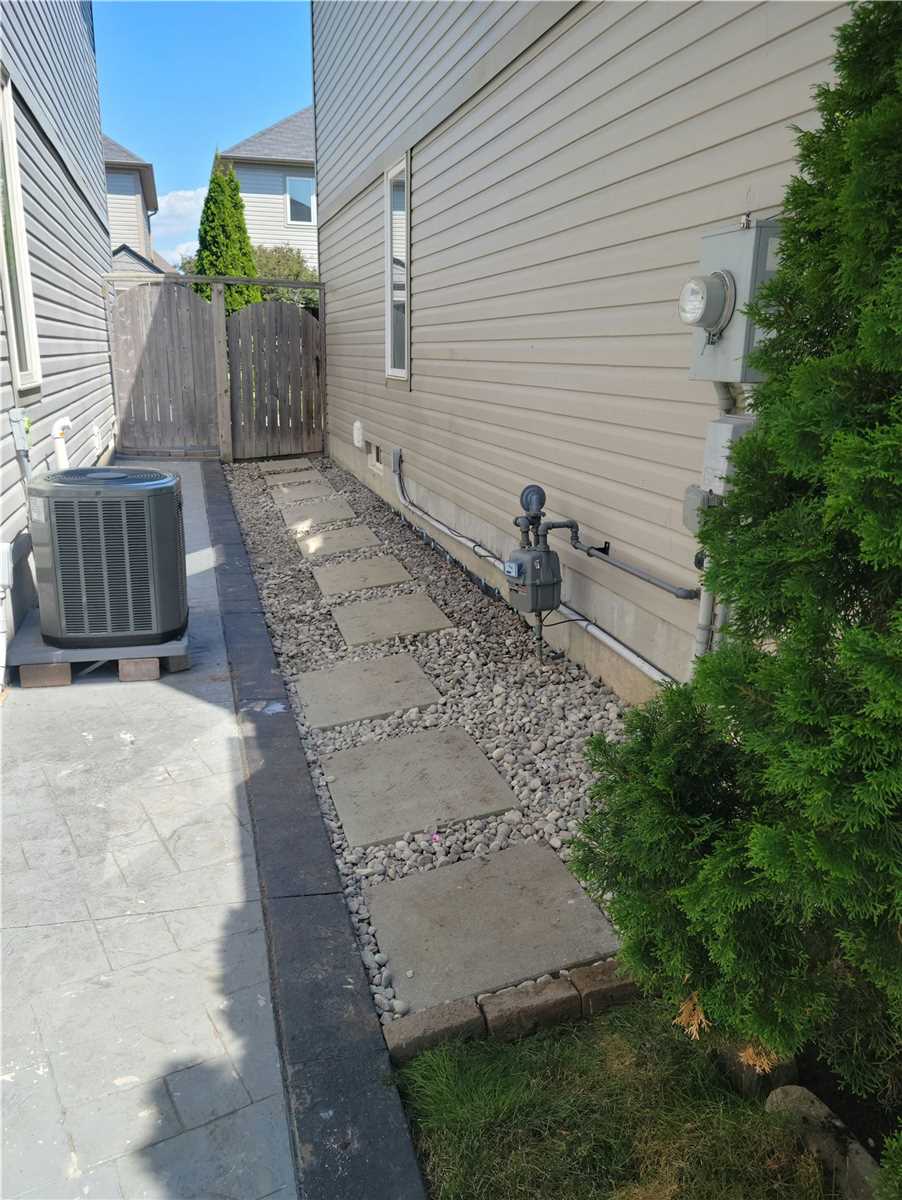 18 Seven Oaks Street