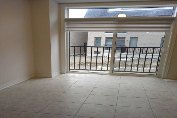 1261 Aquarius Tr S, Pickering