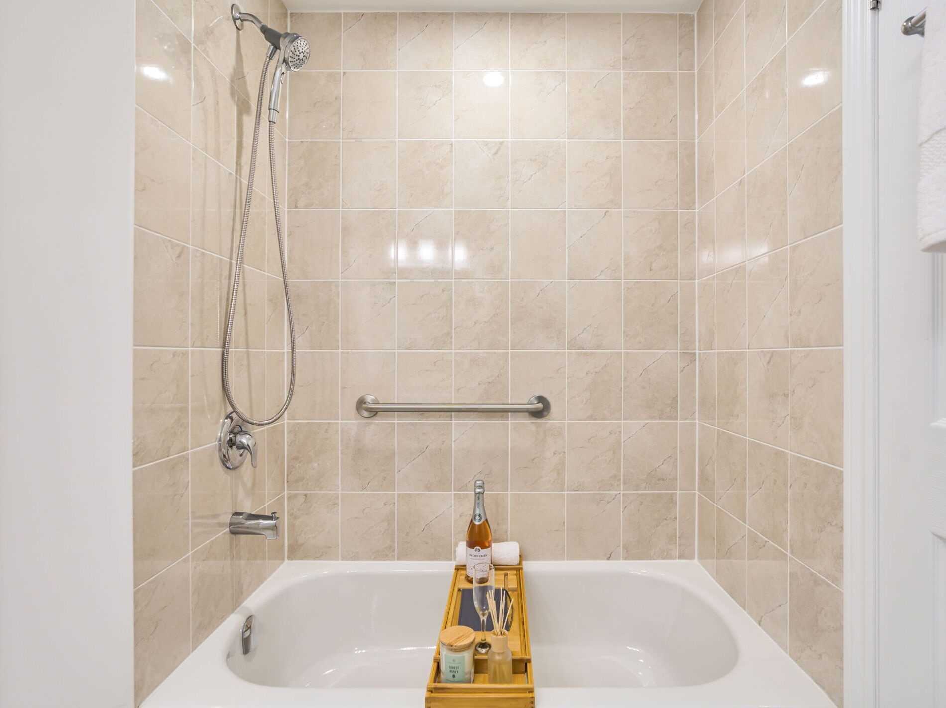 21 Brookhouse Dr, #116
