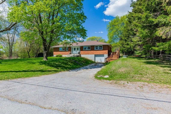 484 Taunton Rd, Ajax