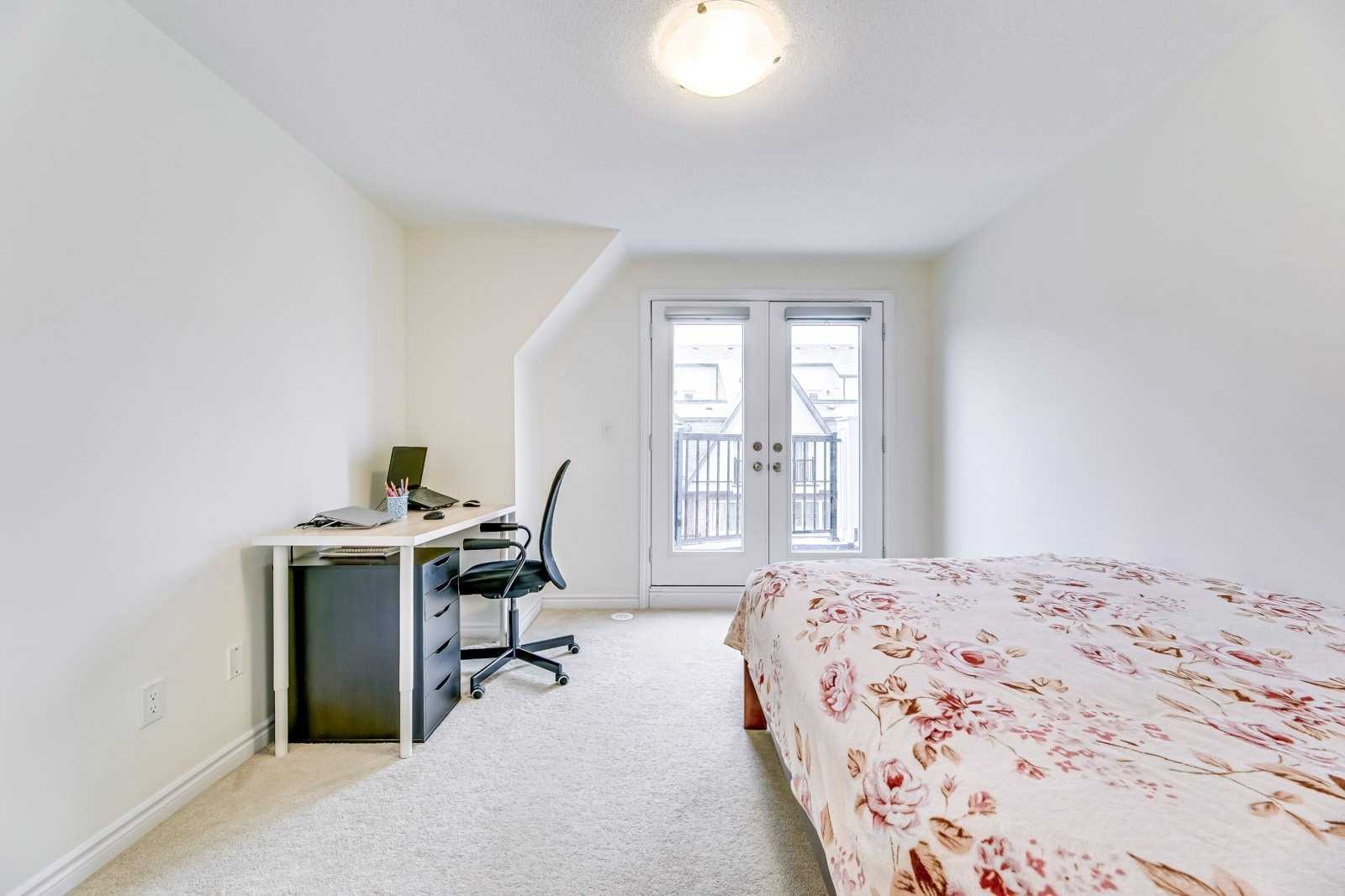 15 Eaton Park Lane, #23