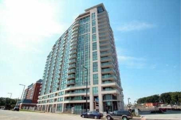 68 Grangeway Ave, Toronto