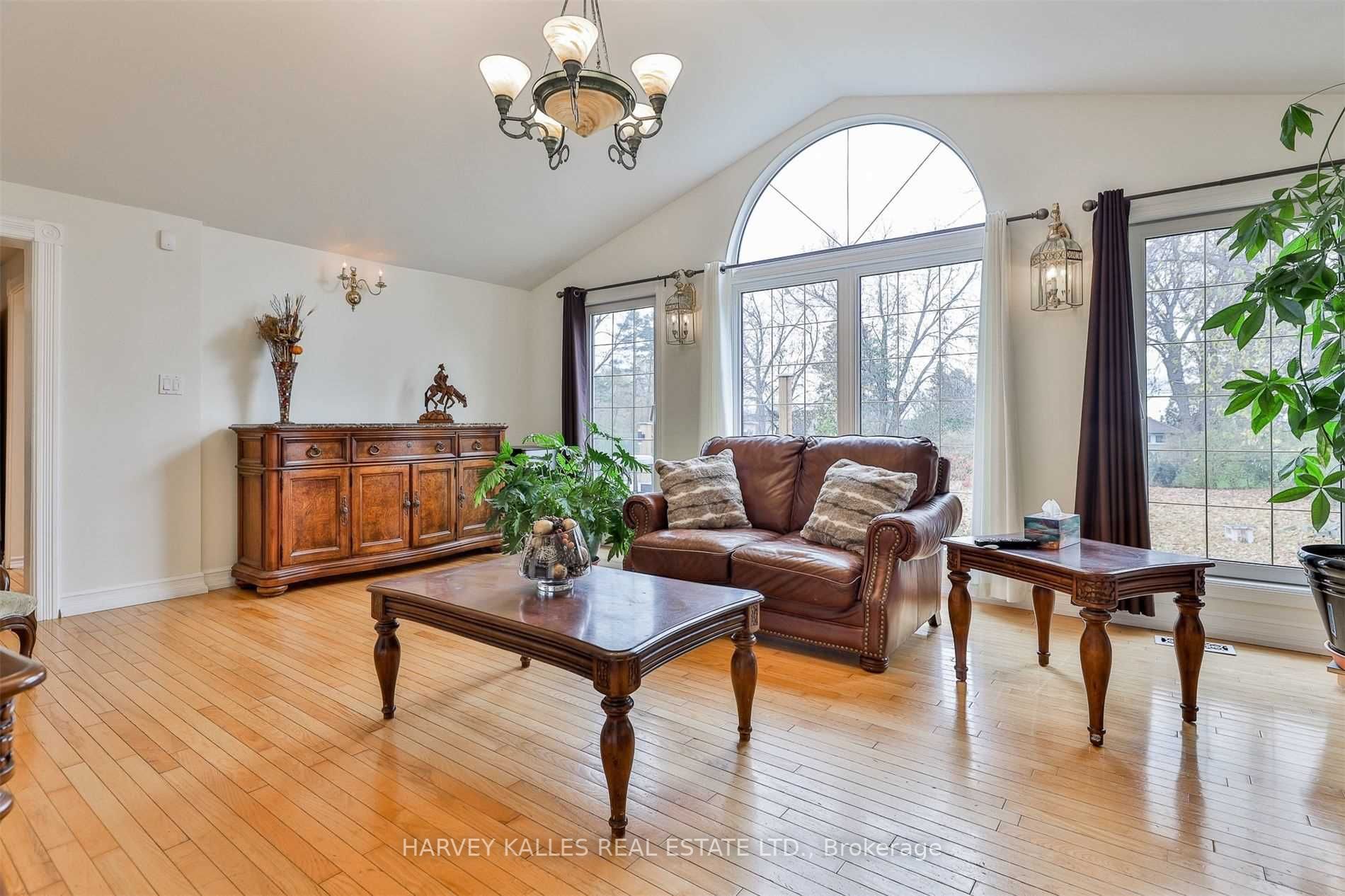 Listing E5927388 - Large Photo # 27