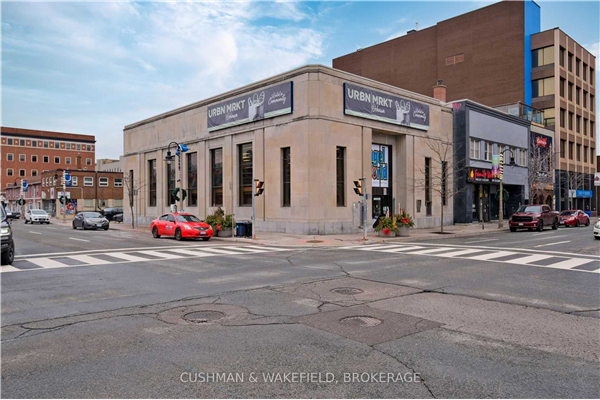 27 Simcoe St N, Oshawa