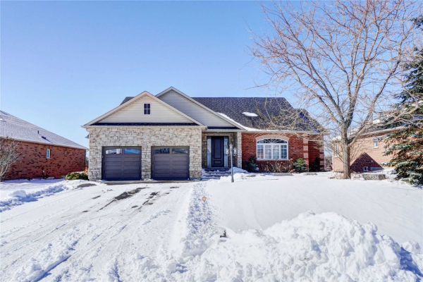 210 Southcrest Dr, Kawartha Lakes