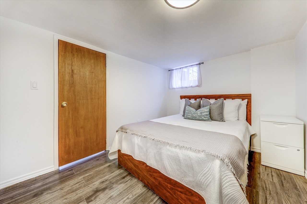 1005 Walton Boulevard