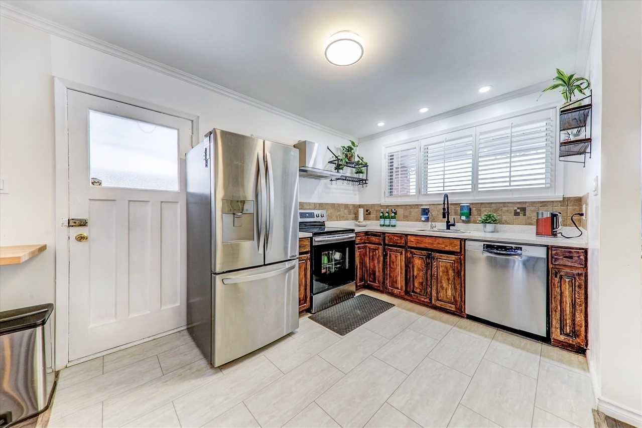 1005 Walton Boulevard