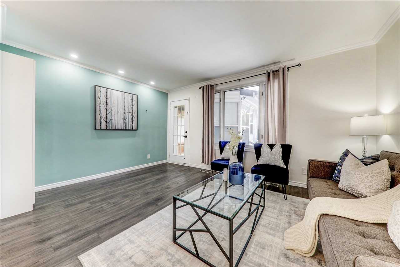 1005 Walton Boulevard