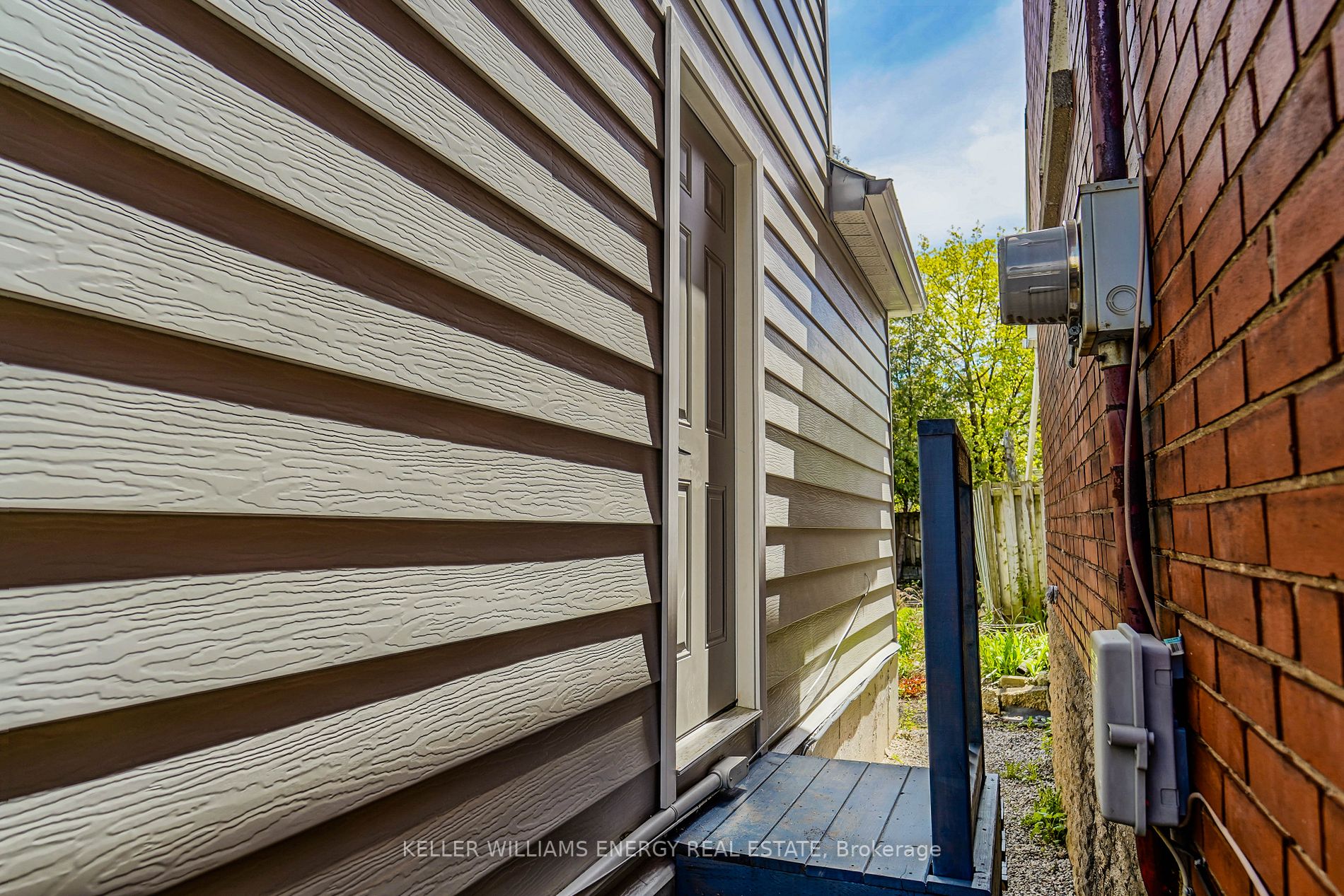 15 Westbrook Ave