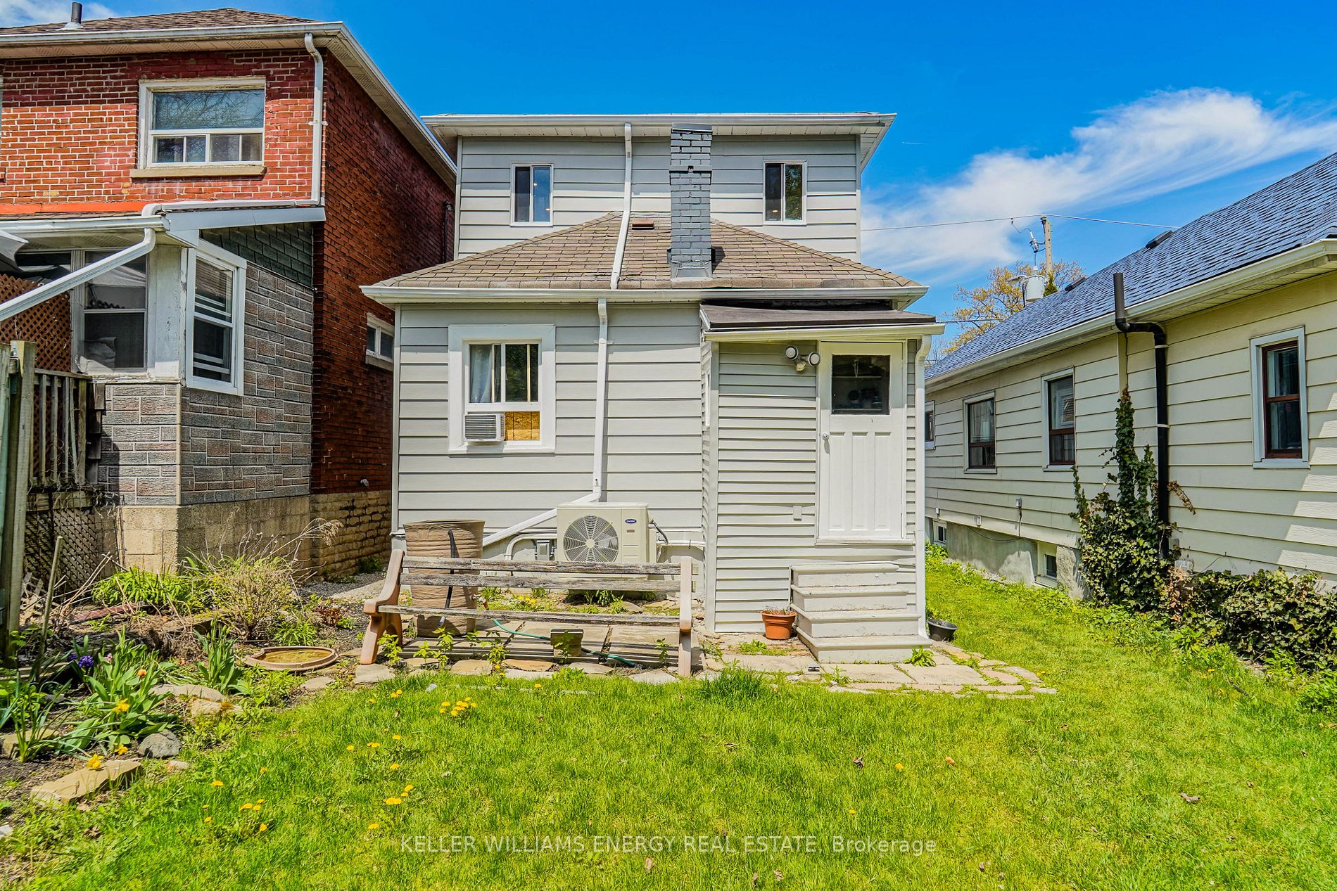 15 Westbrook Ave