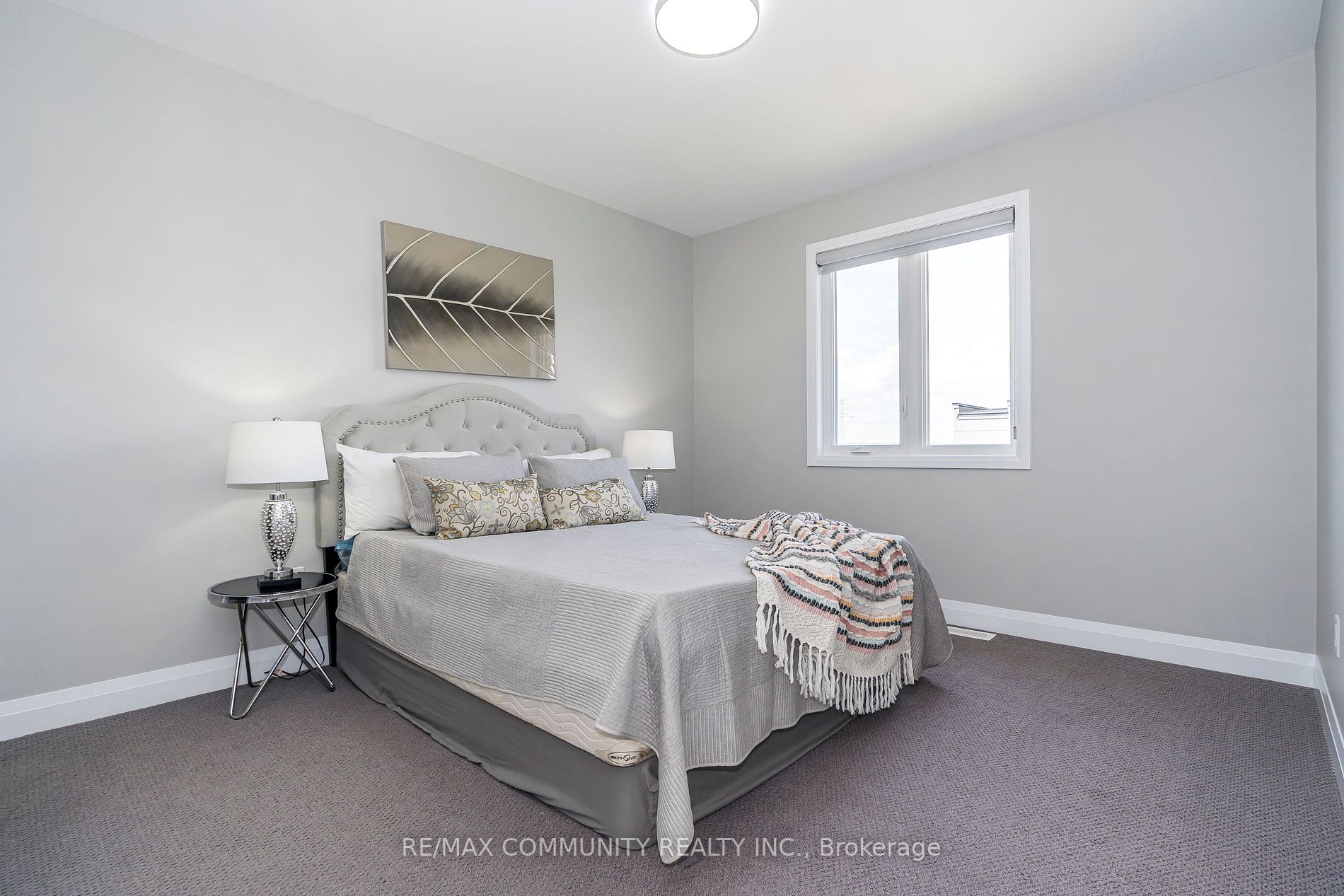 215 Port Darlington Rd