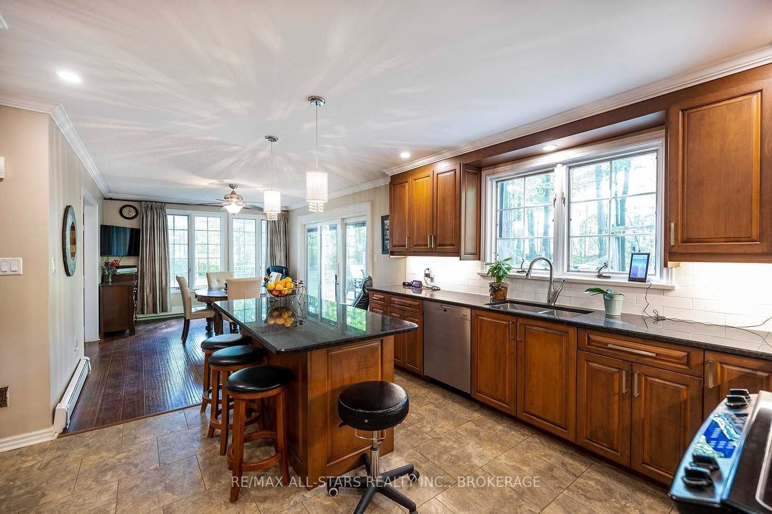 Listing E5938947 - Large Photo # 4