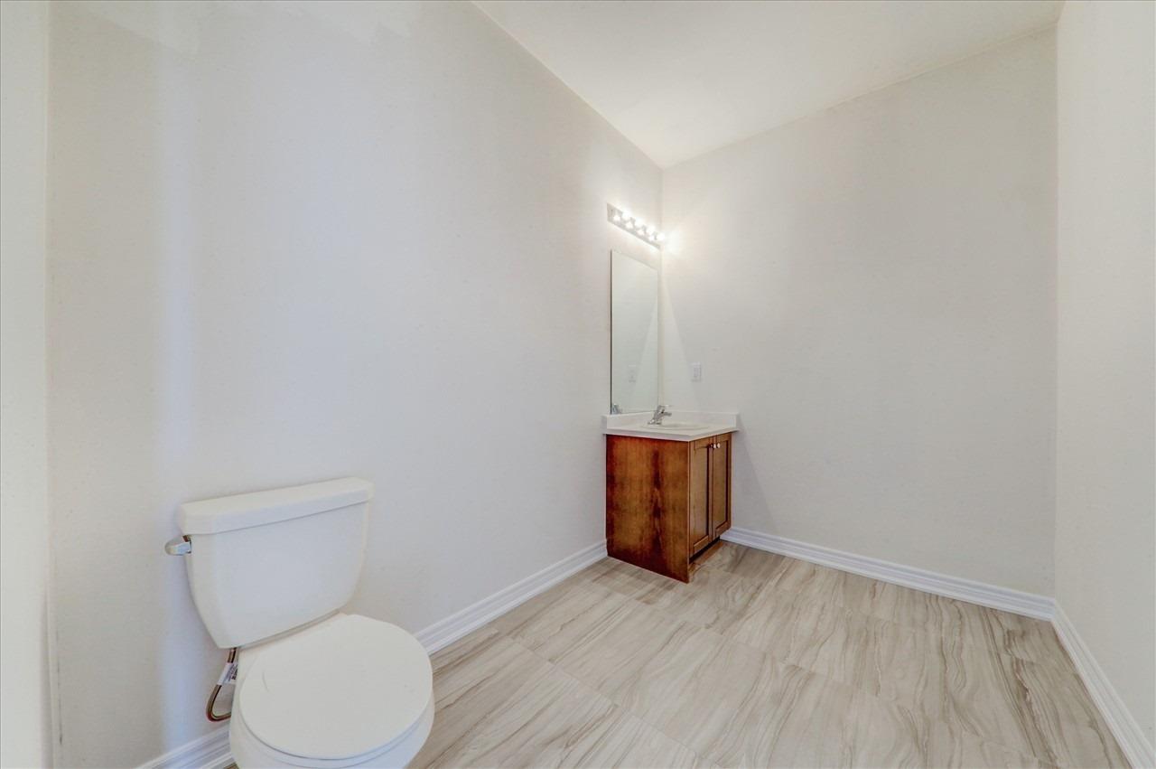 Listing E5939607 - Large Photo # 34