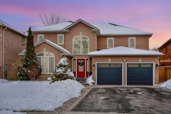 481 Sandalwood Crt, Oshawa