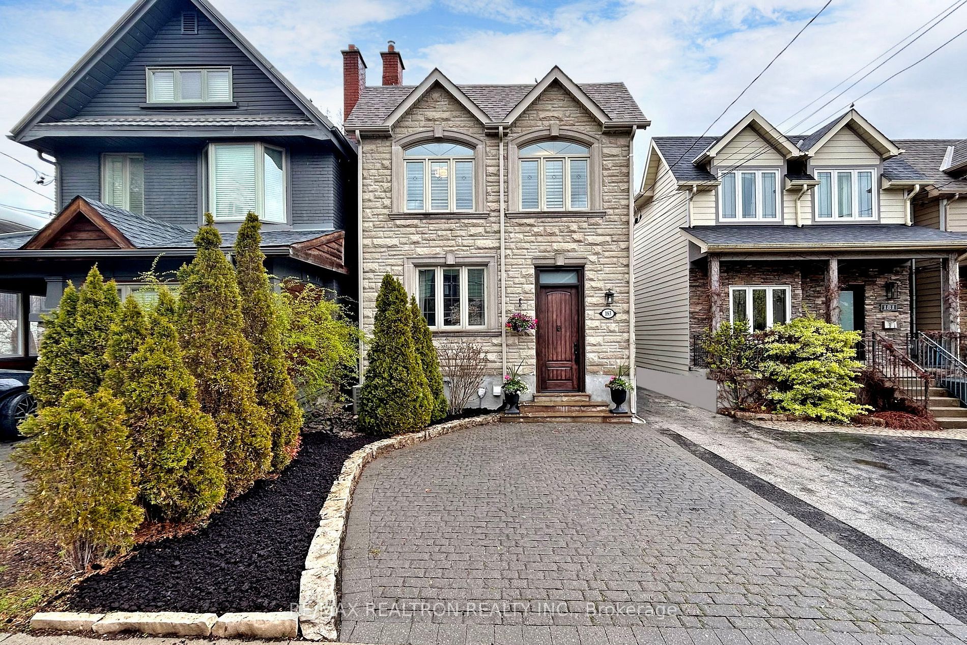 183 Blantyre Ave