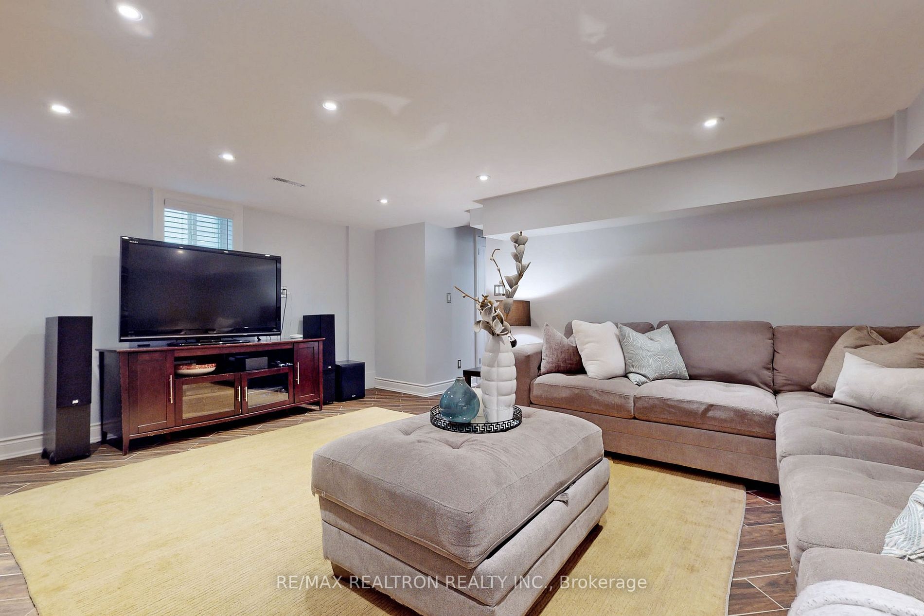 183 Blantyre Ave
