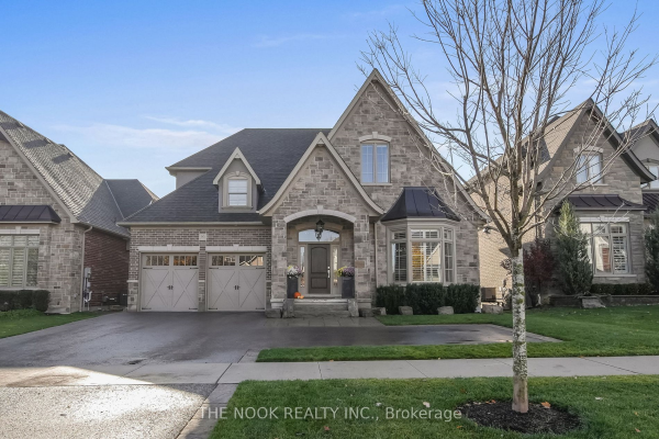 93 Carnwith Dr W, Whitby